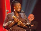 La protagonista y el director de U-Carmen eKhayelitsha