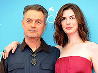 Jonathan Demme y Anne Hathaway